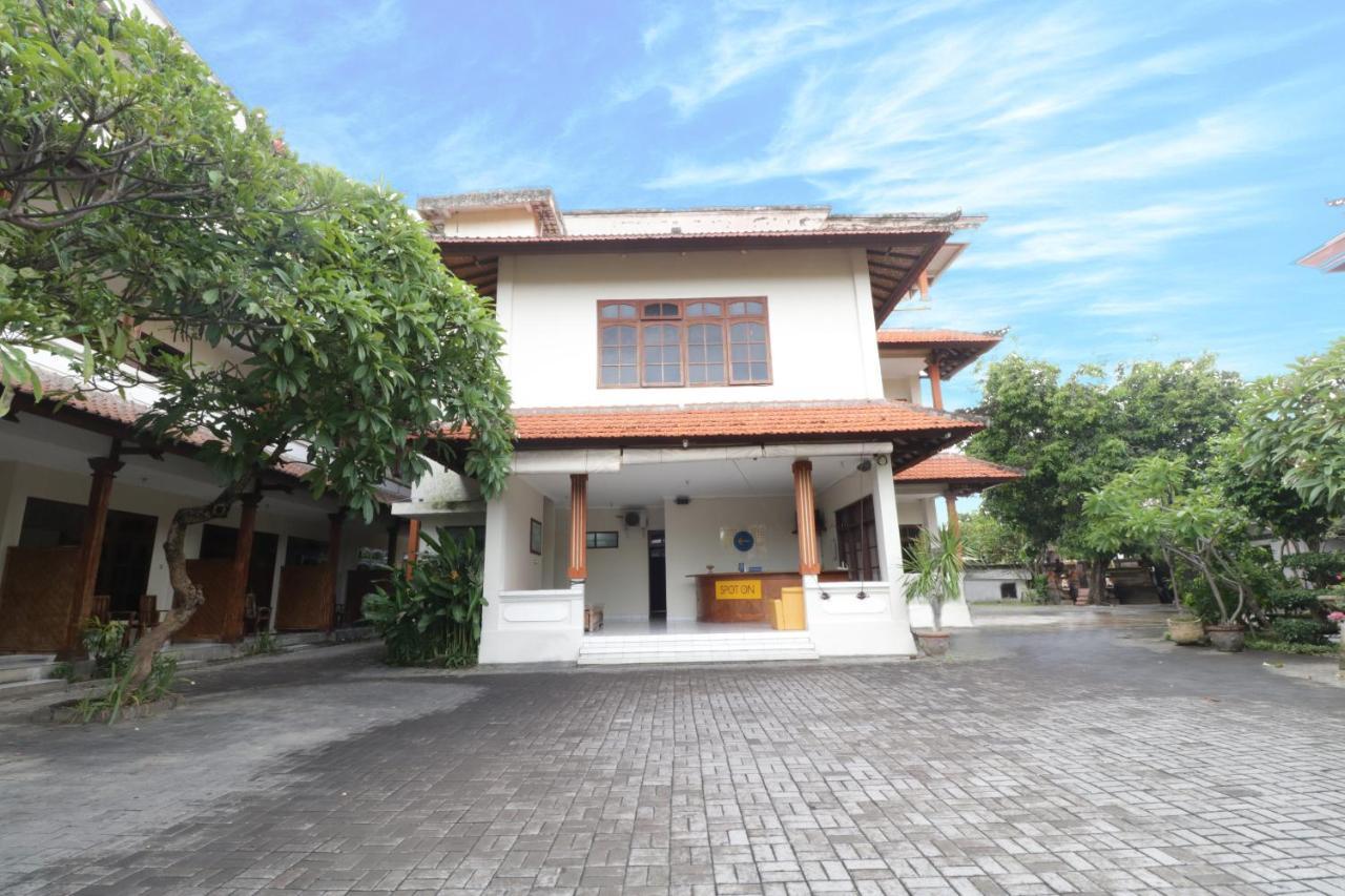 สปอต ออน 2426 โฮเทล อาเจท จายา อิล Hotel เดนปาซาร์ ภายนอก รูปภาพ